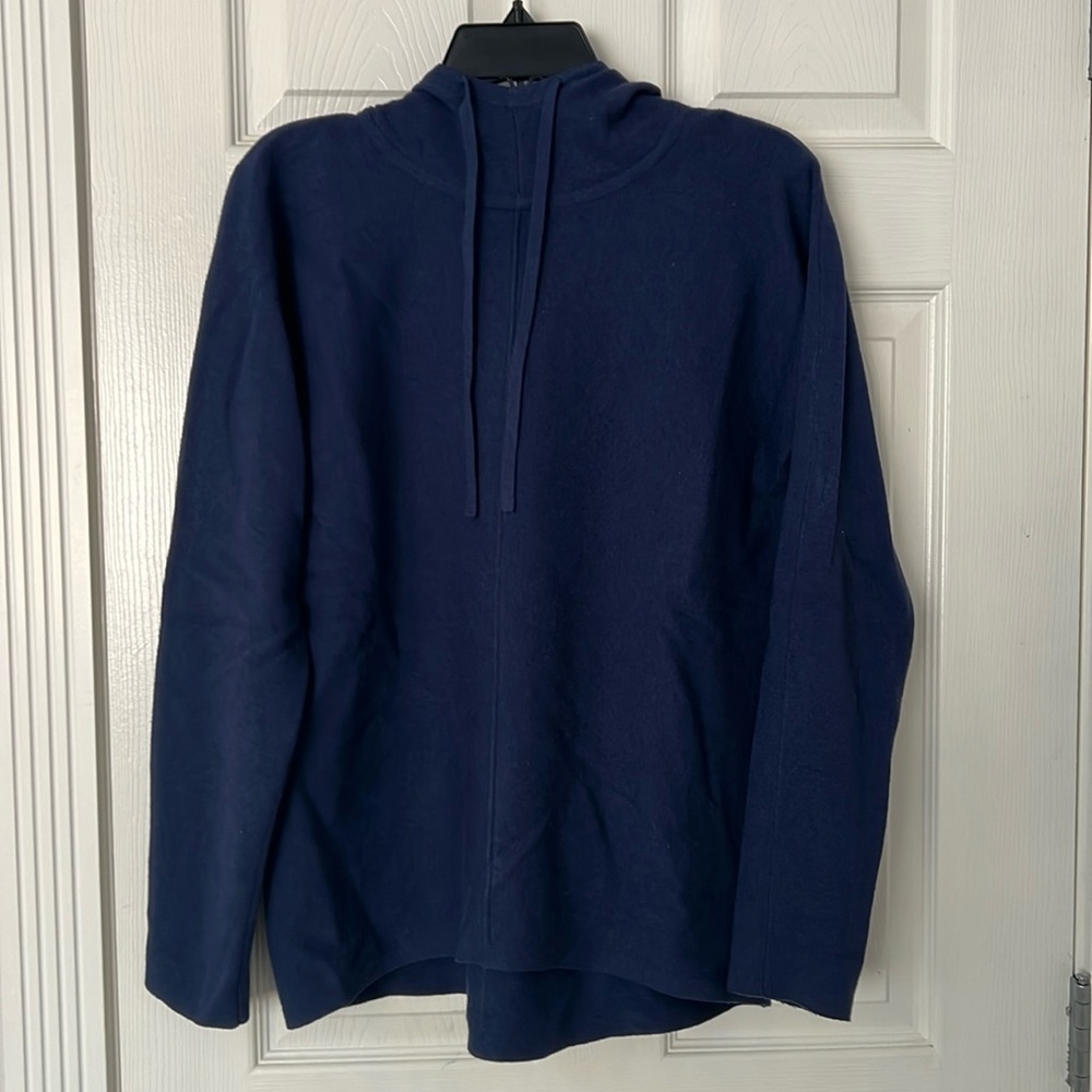 🍌Banana Republic Navy Hooded Sweater🍌
